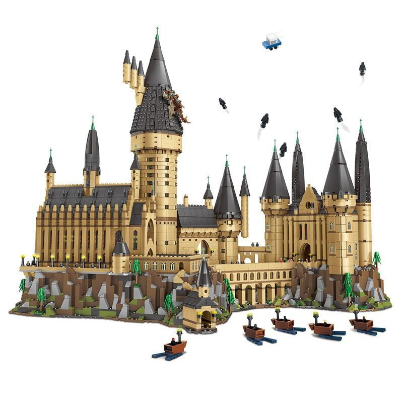 Harry Potter, Hogwarts Castle, Not Lego but compatible, Huge Set - 6120 Pcs