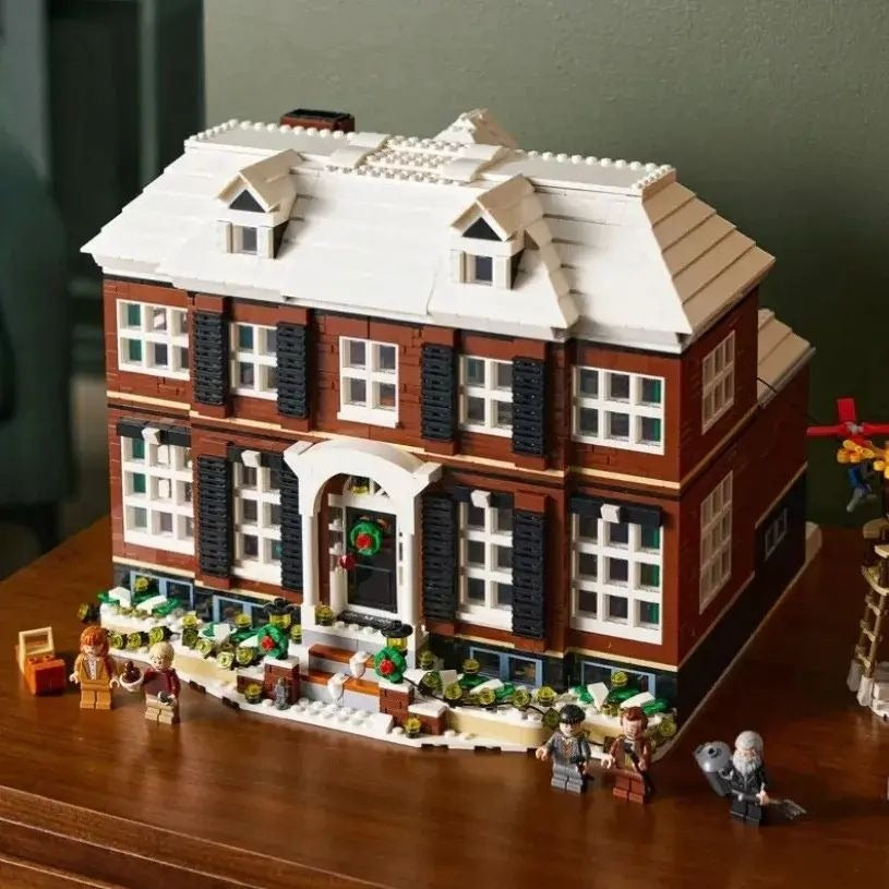 Home Alone House, 3955 Pieces. Perfect Christmas Gift. Lego Compatible
