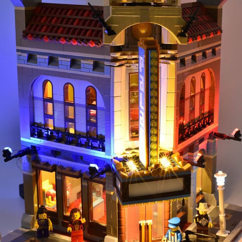 Palace Cinema Building, Not Lego but Compatible, w MiniFigures and Light Kit!